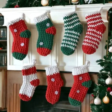 Christmas Stockings Garland Crochet Pattern - Hooktasy