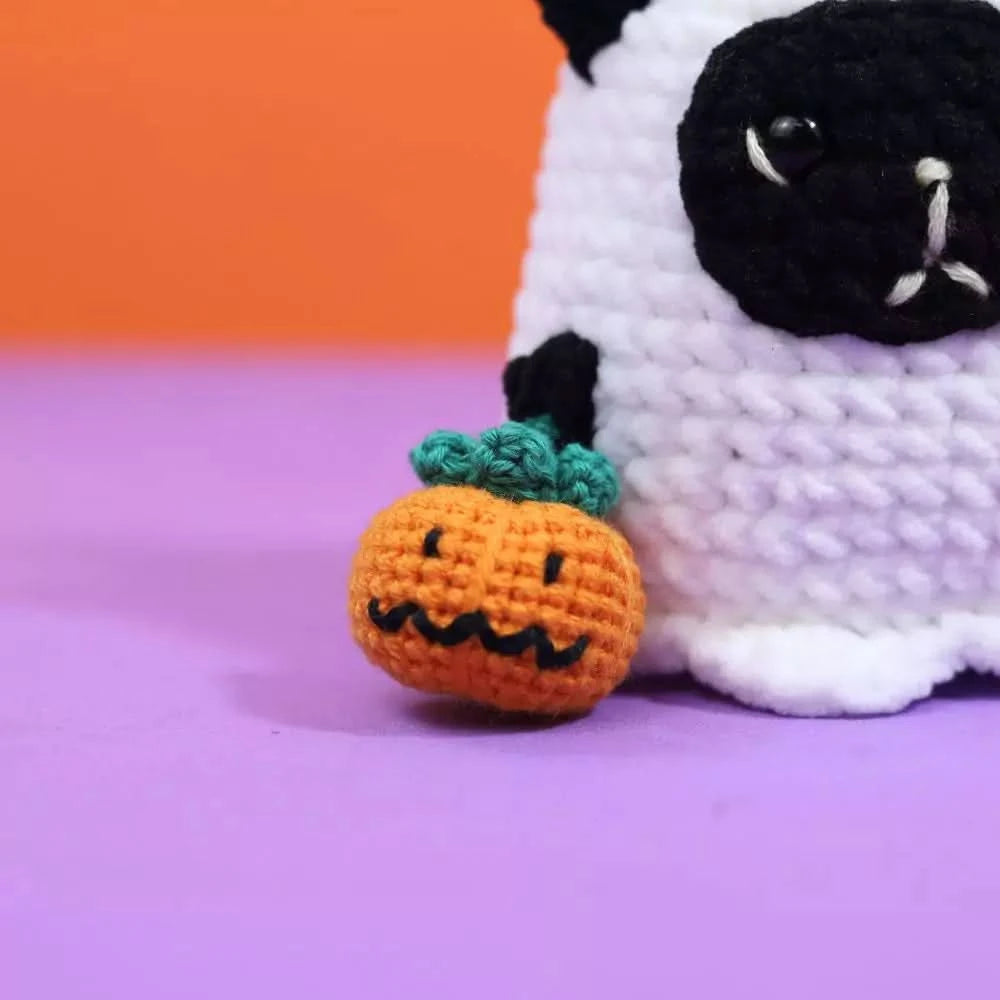 Halloween Ghost Cat Crochet Pattern - Hooktasy