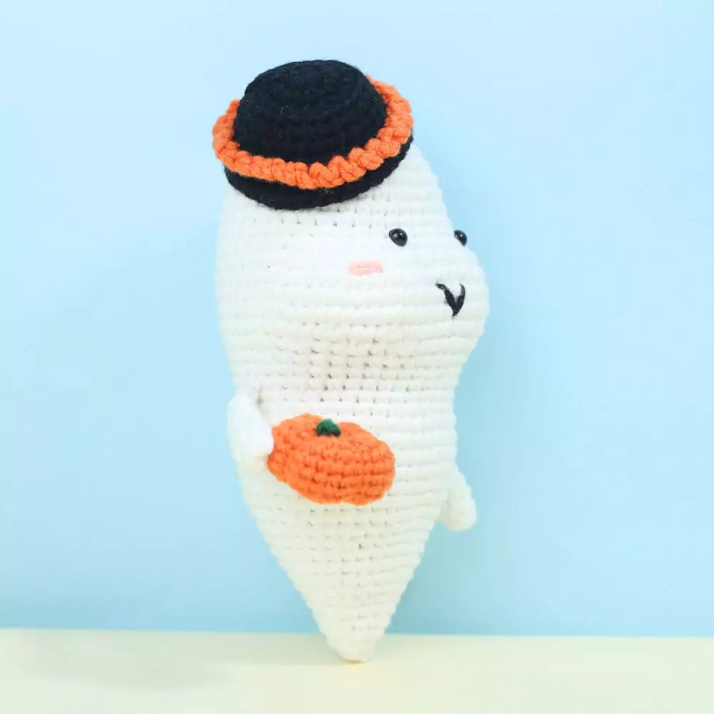 Ghost Holding Pumpkin Crochet Pattern